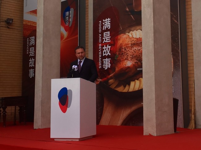 捷克农业部长为捷克食品生产商开启中国市场的大门